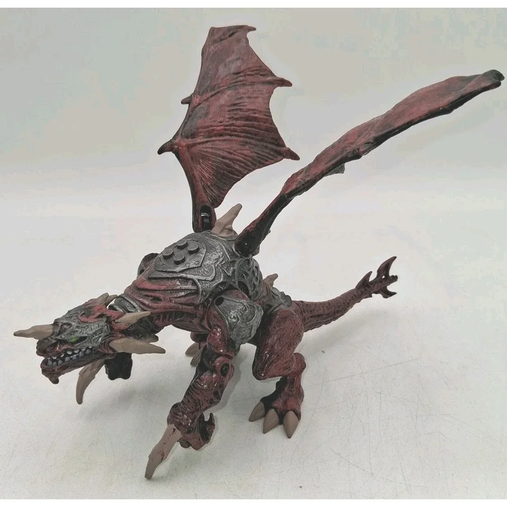 Very Rare 2005 Mega Bloks Clawdagger Red Dragon METAL AGES Tin Armour 9691